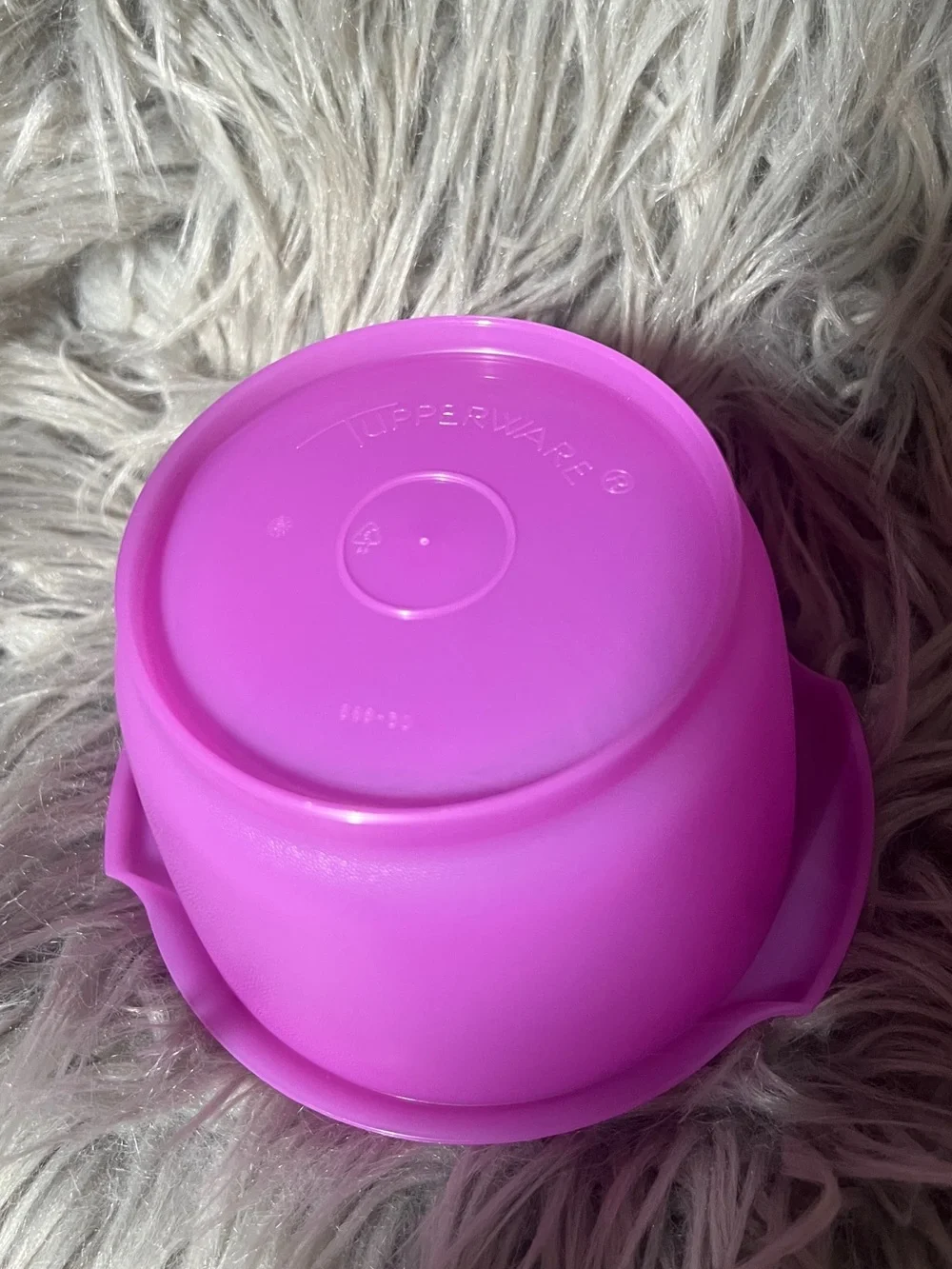 Tupperware Bright Purple Snack Cups - Set of 6